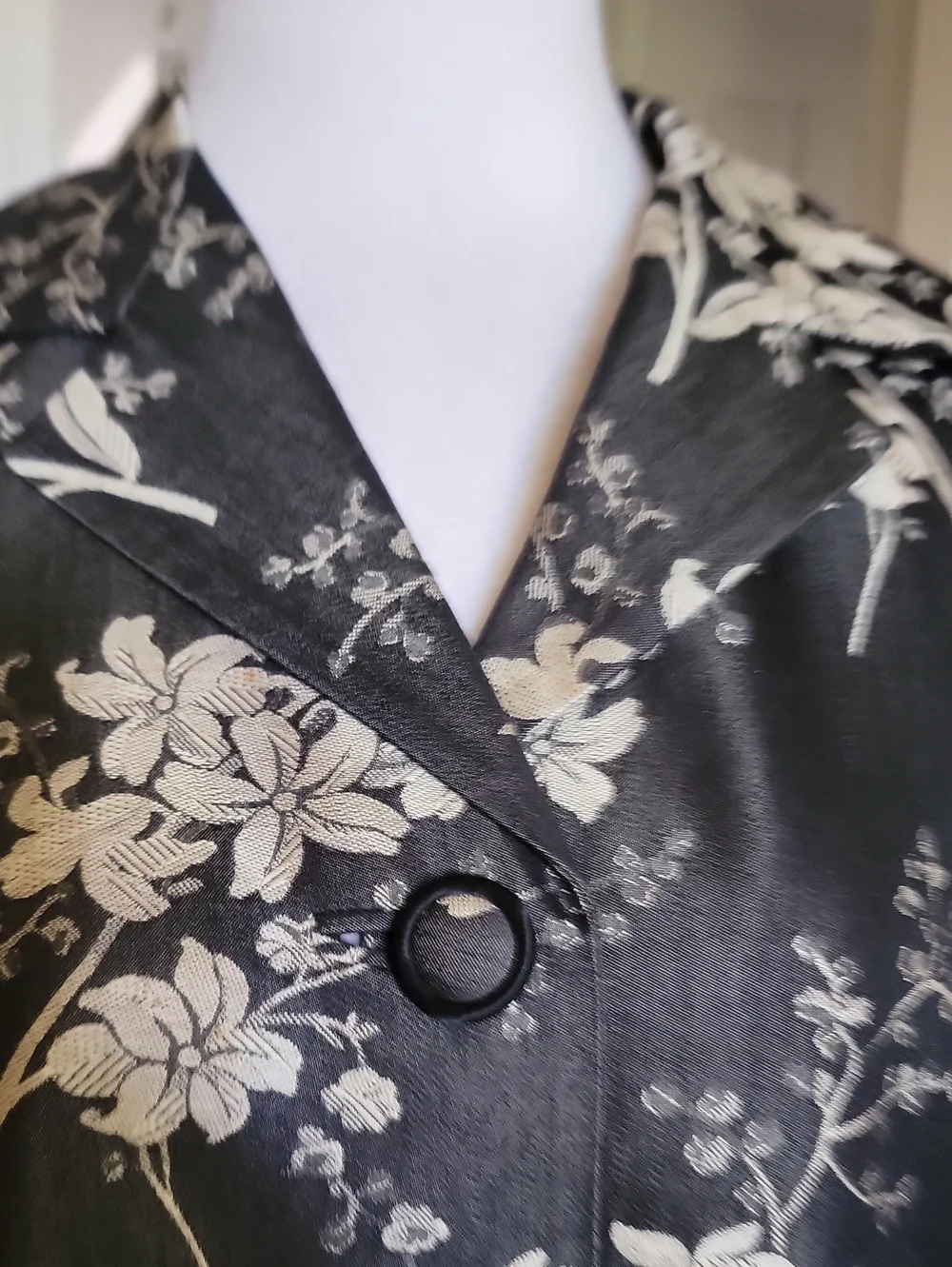 Tommy Bahama sophisticated black